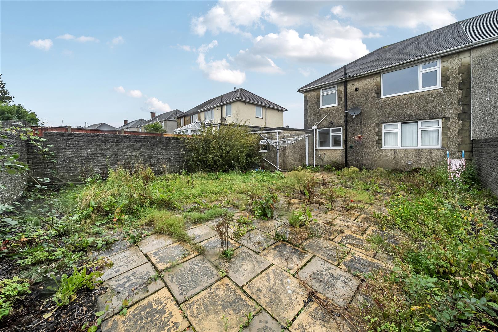 Upper Gendros Crescent, Gendros, Swansea, SA5 8DY